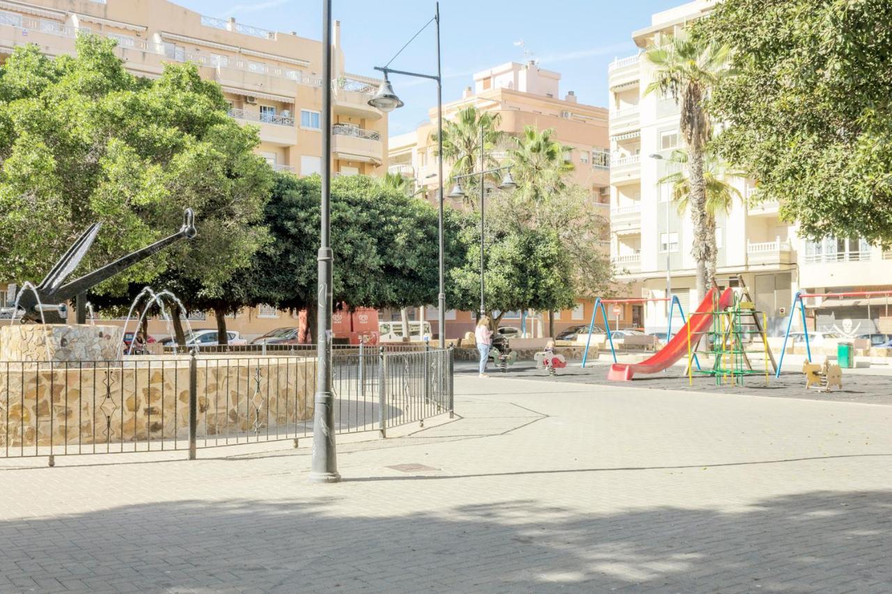 Apartamento Pink Sweet Home Torrevieja Luaran gambar