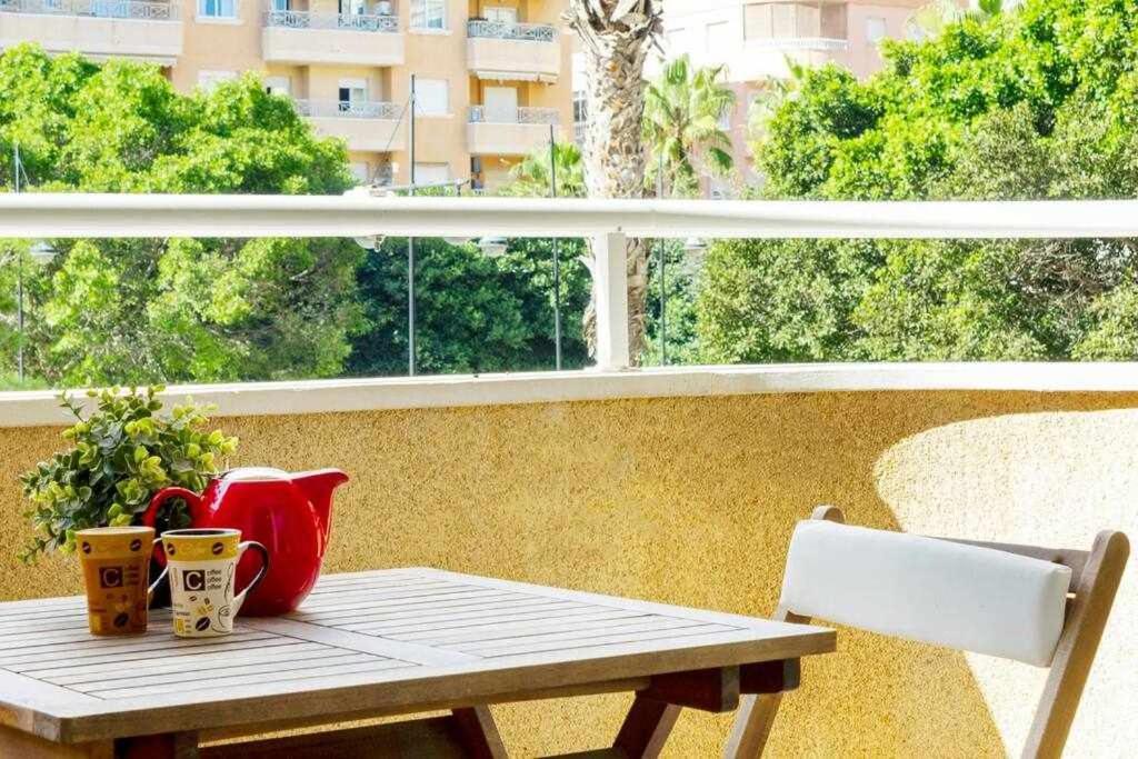 Apartamento Pink Sweet Home Torrevieja Luaran gambar